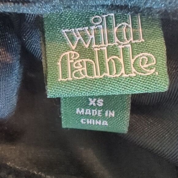 Wild Fable body top extra small women's long sleeve black with moon and‎ stars - Picture 5 of 8